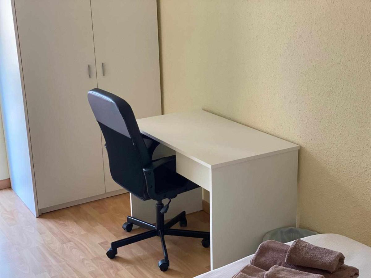 Residencia 12 Octubre Nocleg ze śniadaniem Madryt
